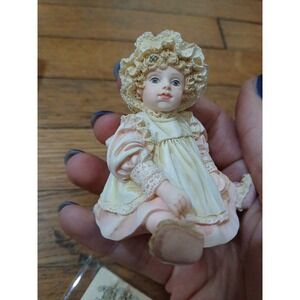 Vintage Jan Hagara Fawn Baby Girl Miniature Figurine Collector's Club Number 552